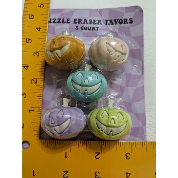 4/$20 NEW 5 pack 3D puzzle PUMPKIN erasers Halloween JACK O LANTERN - Picture 2 of 2
